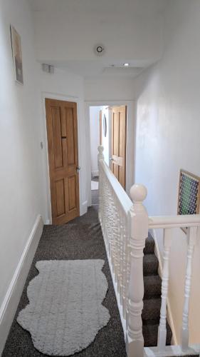 Victoria House - image 12