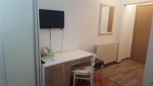  Jezera Rooms in Ploče
