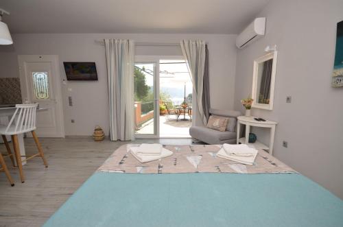 Thalassa Studios 5