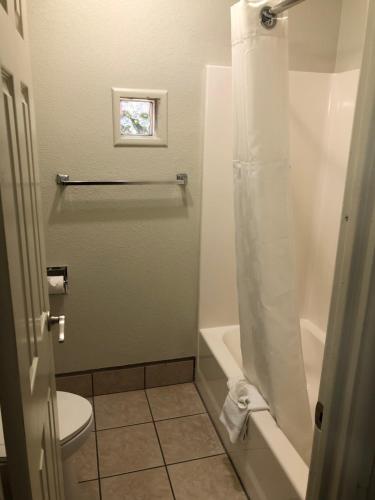 Copa Motel Room Type - Standard Queen Room - Non-Smoking
