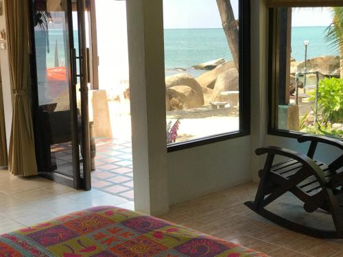 Bungalow - Beach Front image 4