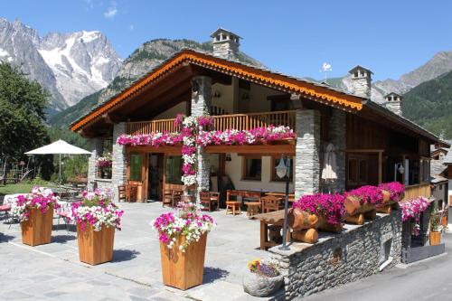 Hotel Lo Campagnar in Courmayeur