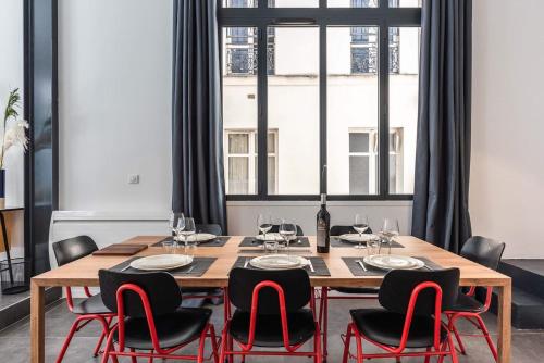 Outstanding Artist Loft - Between Marais and Canal, Parigi