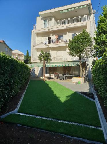  Vipava, Ferienwohnung in Selce