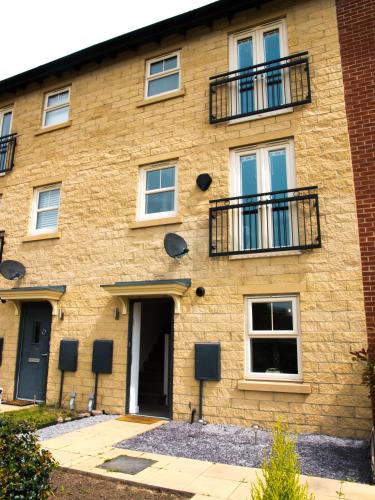 Impressive Urban Townhouse - Leeds City Centre - Leeds