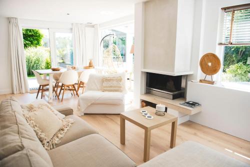 Luxury villa on peaceful location. Boat optional in Groenlandsekade en Vinkenkade