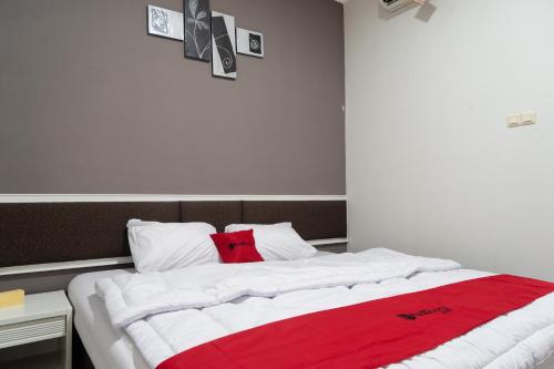 Foto - RedDoorz Plus @ Sawah Besar