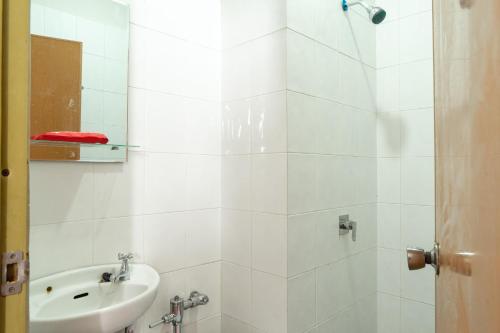 Foto - RedDoorz Plus @ Sawah Besar