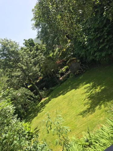 Garden Double Room with own door access and bathroom in Rostrevor