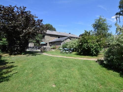 Authentic Holiday Home in Gouvy near Forest - image 3