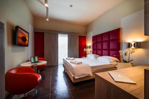 2 twin beds