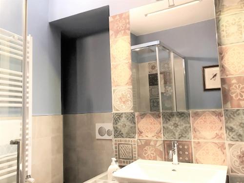 THE BLUE LODGE-cozy flat close to Piazza del Campo - image 6