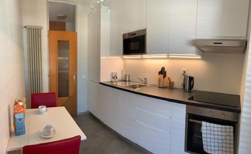 kuhinja, Karl&Deby Lugano stazione/centro in Massagno