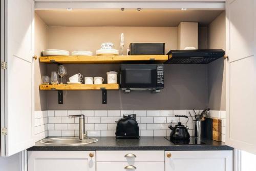 virtuve, The Old Engineer A rural boutique retreat in Collier Street