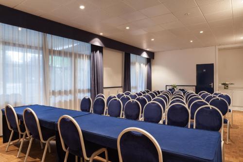 Kyriad Direct Rennes Ouest - image 5