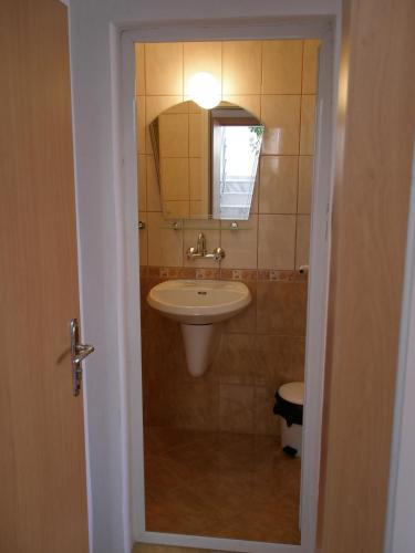 Double or Twin Room with Balcony image 5