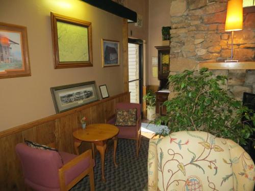 Americourt Hotel - Mountain City - image 5