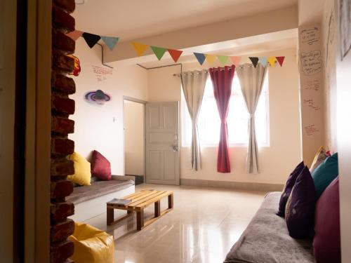 Tag Along Backpackers – Gangtok, OK