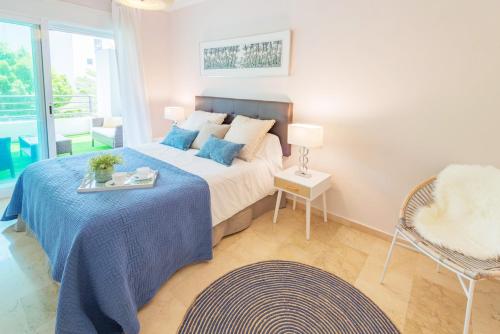 TERRAZAS DE BANUS SUNLIT RETREAT, WALK EVERYWHERE!
