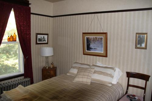 Deluxe Double Room with Shower