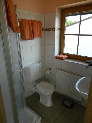 Gastehaus Borniger 6.4km von Ober-Hilbersheim entfernt