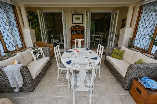 Halwell Lodge - image 11