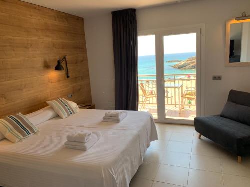 Camera doppia o twin, vista sulla piscina, vista sul mare