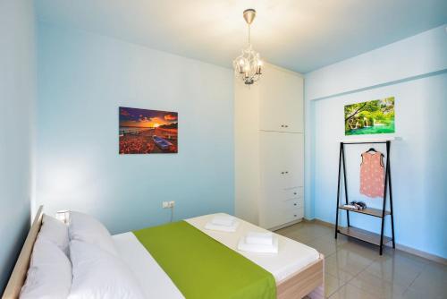  SEASIDE Old Venetian Harbour 1st Floor in Chania