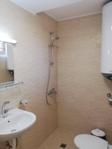 Guest House Dimovi - image 4