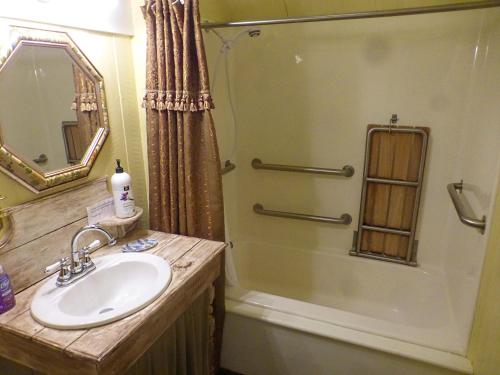 Mulberry Lavender Farm and B&B Mulberry (TN)
