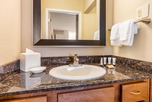 Red Lion Inn & Suites Branson