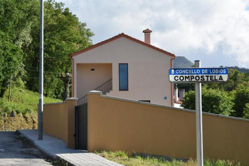  Apartamentos Compostela, Pension in Lobios bei Porqueirós