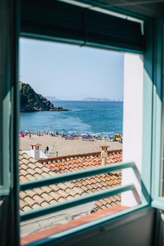 Hostal Ses Negres - image 2