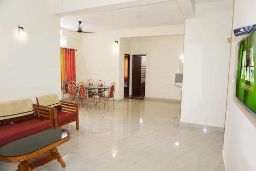 Sapphire Hotel Apartments Thuruthel Homes is a popular choice amongst travelers in Idukki, whether exploring or just passing through. The property offers a wide range of amenities and perks to ensure you have a great time. Ser