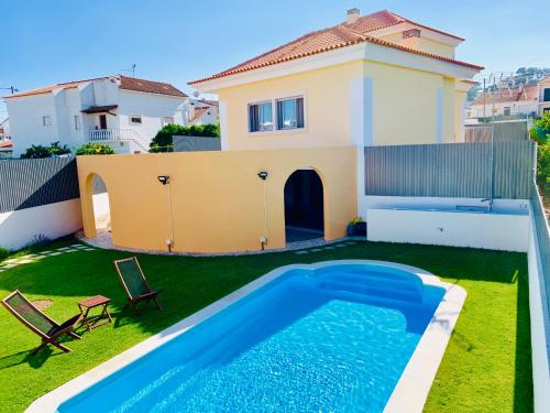  Amazing Pool & Garden Villa in Sesimbra, Unterkunft in Sesimbra