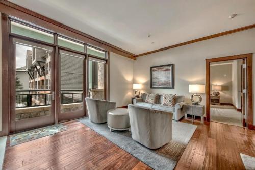 Constellation Residences - image 4