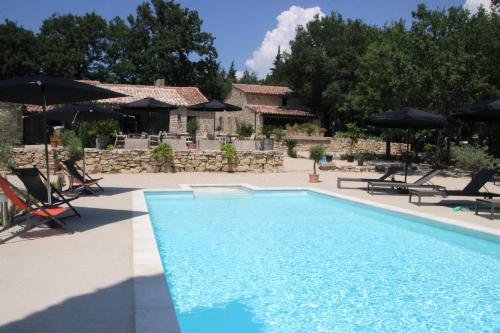 Le Hameau Fleur de Pierres , Chambres d'Hôtes , Gite et Restaurant Table d'Hôtes