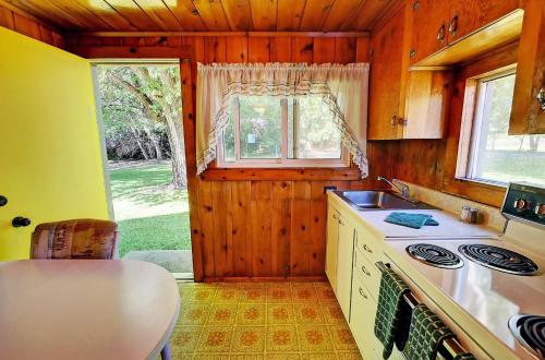 Idle A While Cabins - image 6