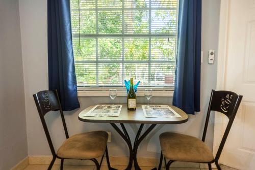 The Blue Door Inn - image 7