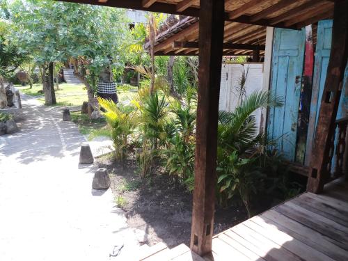 room detail thumbnail 2