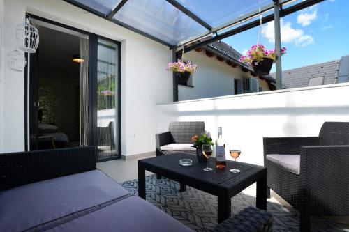 ONE Luxury Suites Eger in Eger