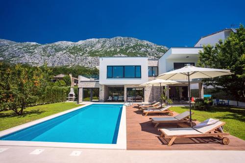 Villa Agava with heated pool, Jacuzzi, sauna, gym, 4 en-suite bedrooms - Accommodation - Gata