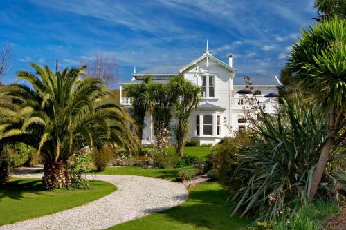 Sennen House Boutique Accommodation