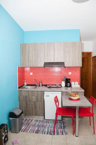  Modern apartment-10' from the city center in Ammoudara