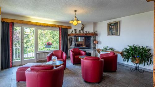 Діяльність, Hotel Splendide in Кран-Монтані