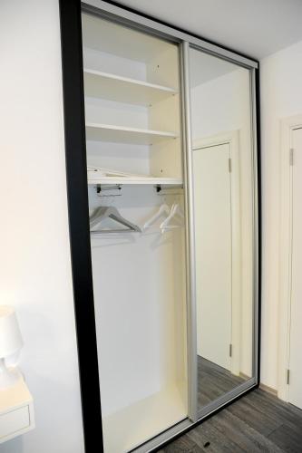 Apartment A - image 5