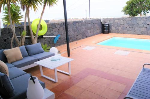 Swimming pool, Casa Cielo in Lanzarote