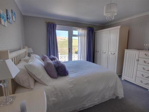Holiday Home Rhubarb, Holywell Bay, Cornwall