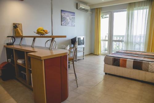 Private Studio in Planet Hotel, Sunny Beach Center by Flаt Manаger, Słoneczny Brzeg (zdjęcie 9)