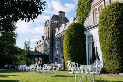 Hotellet från utsidan, Grange Hotel in Grange Over Sands